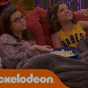 Watches Icarly At School