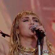 Miley Cyrus Cover Amy Winehouse S Back To Black At Glastonbury 2019
