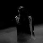 Lauren Jauregui Falling