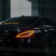 Летит Новый Mercedes