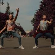 Ricky Martin La Mordidita Dance Workout