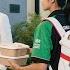 CEO Benci Wanita Palsu Nan Anggun Tapi Jatuh Cinta Pada Ibu Tunggal Kurir Makanan Yang Telat Rajin