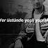 YER ÜSTÜNDE YEŞİL YAPRAK